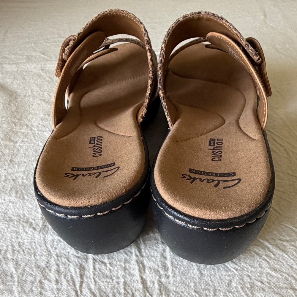 Clarks Delana Fenela Tan Leather Snakeskin Slide Wedge Sandals 8M 26125578 - Picture 8 of 10